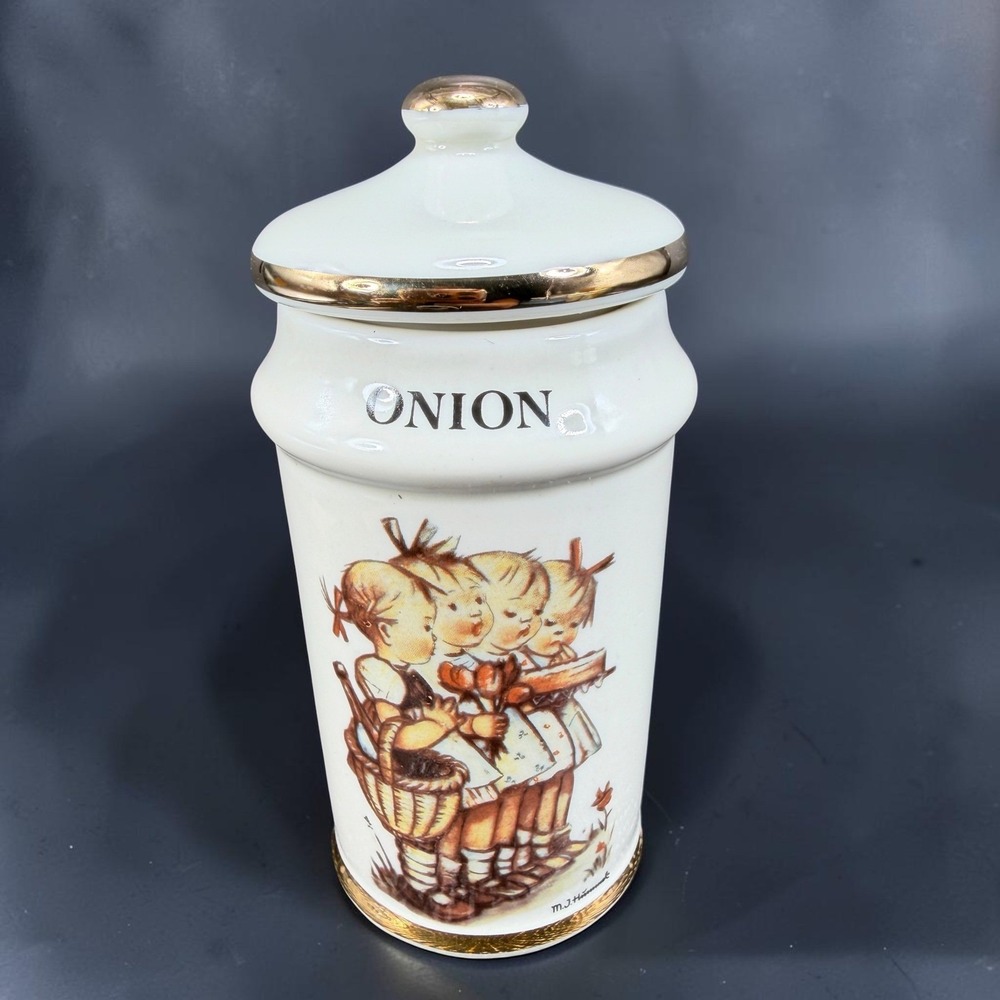 Vintage 1987 MJ Hummel Onion Spice Jar Ceramic Gold Trim ARS AG Japan 4in